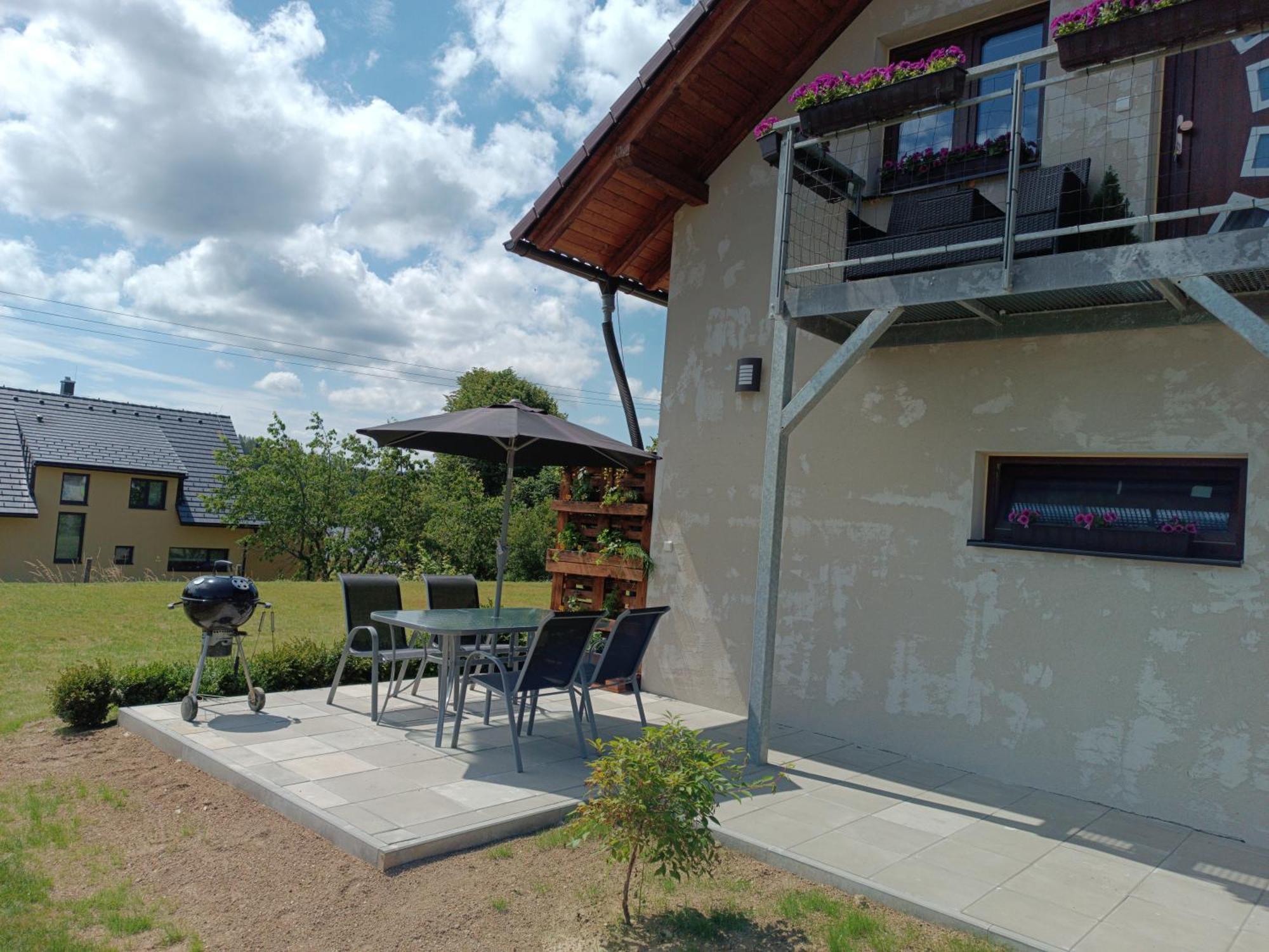 Apartman Frymburk 700 エクステリア 写真